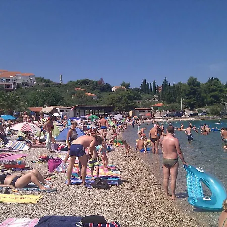 Tomy, Necujam,island Solta Necujam